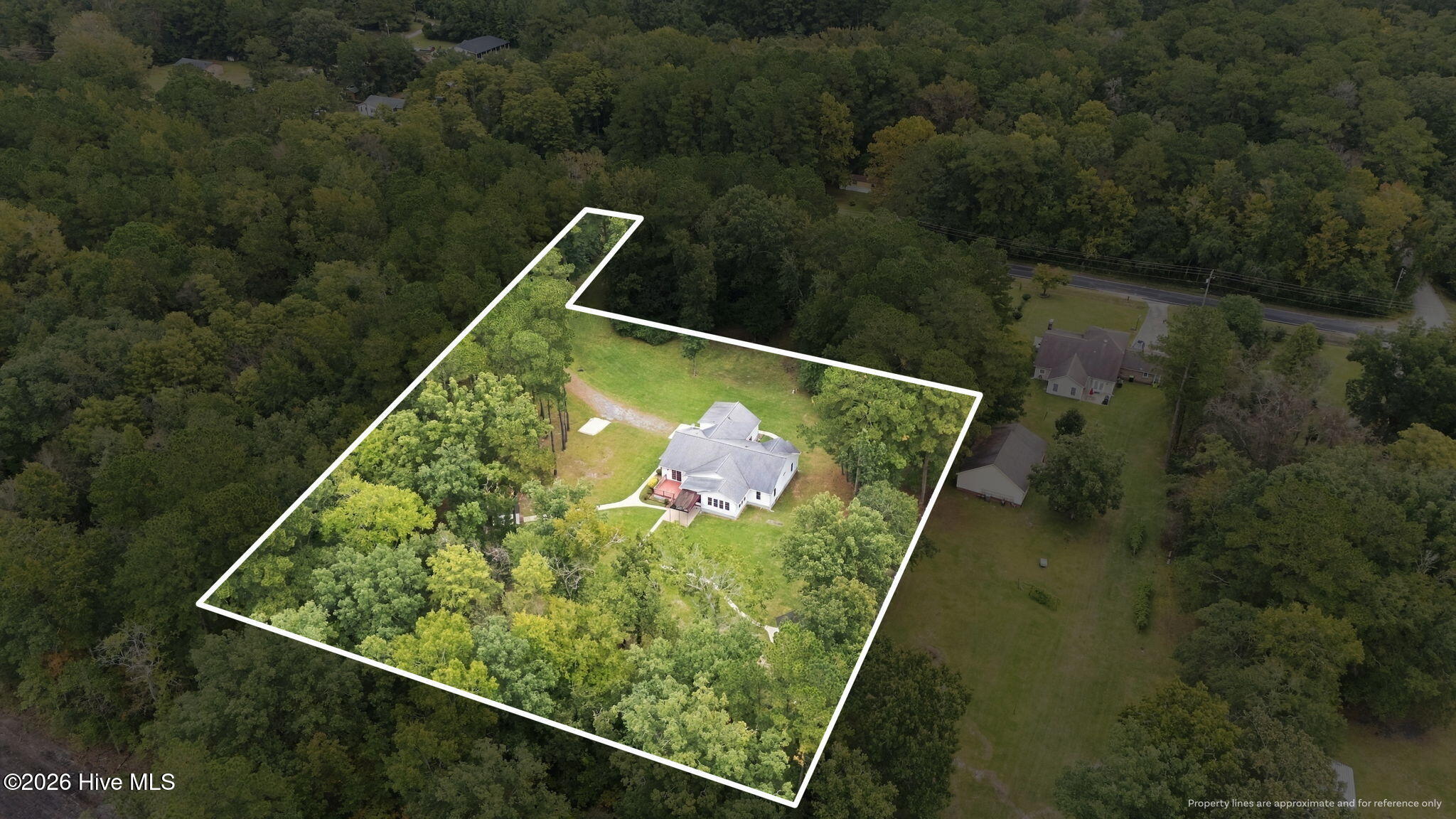 900 Perrytown Road New Bern, NC 28562 - Photo 6 of 54 6-web-or-mls-DJI_20261005125325_0714_D_P