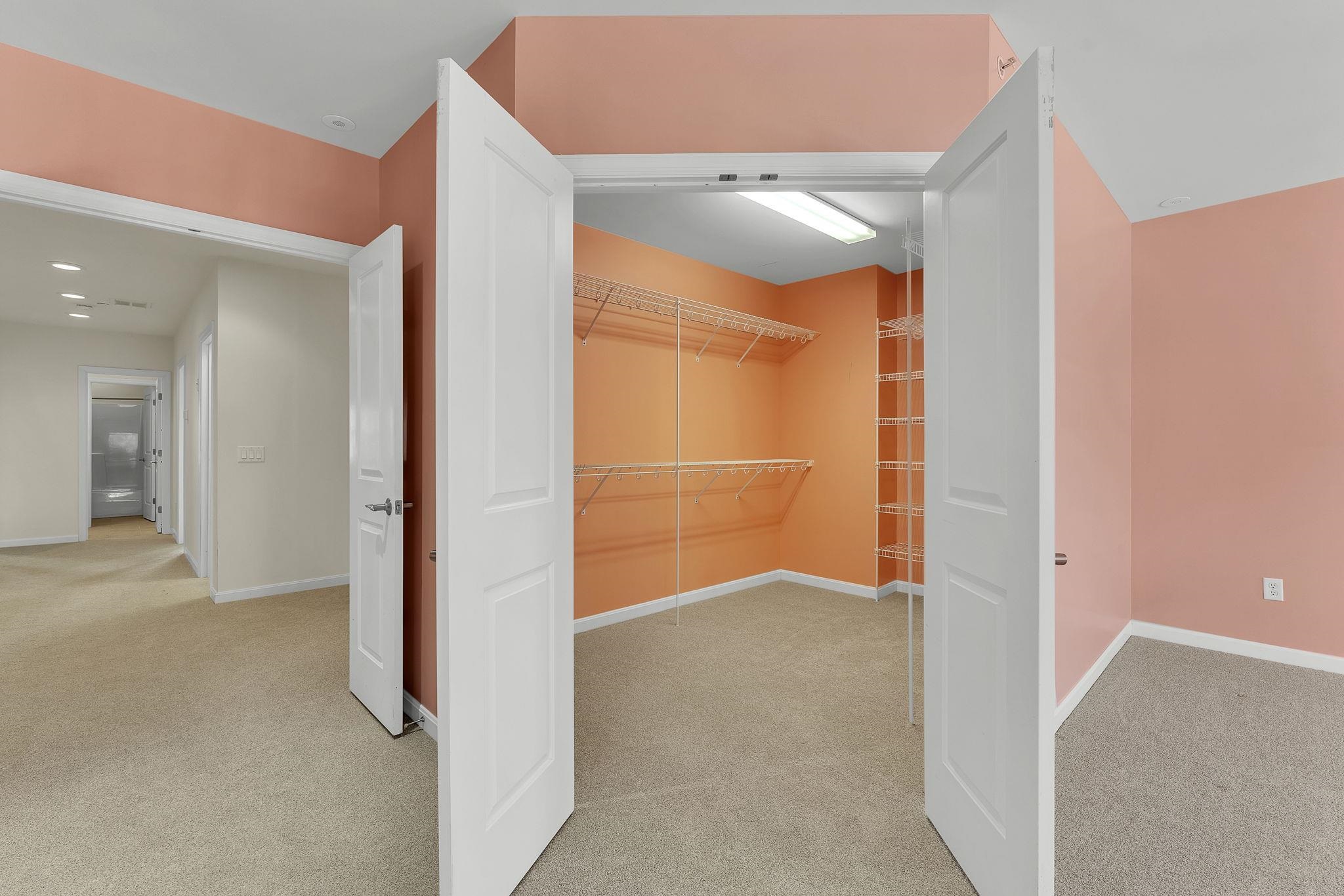 4 Stonehurst Common Hanover, NH 03755 - Photo 25 of 35 Gallery Image 25