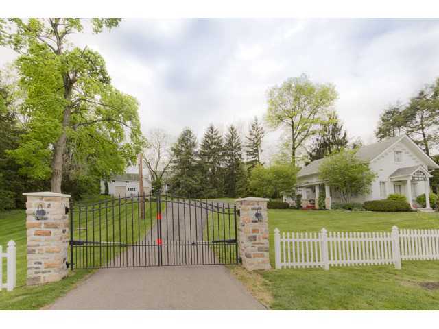 7447 Olentangy River Road Columbus, OH 43235 - Photo 2 of 30