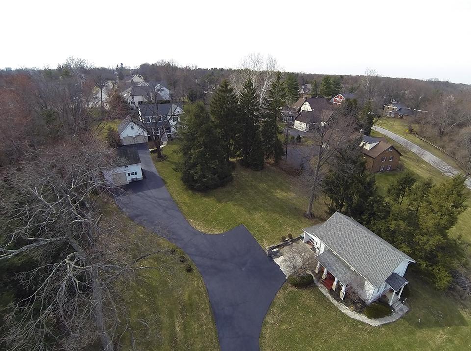 7447 Olentangy River Road Columbus, OH 43235 - Photo 4 of 30