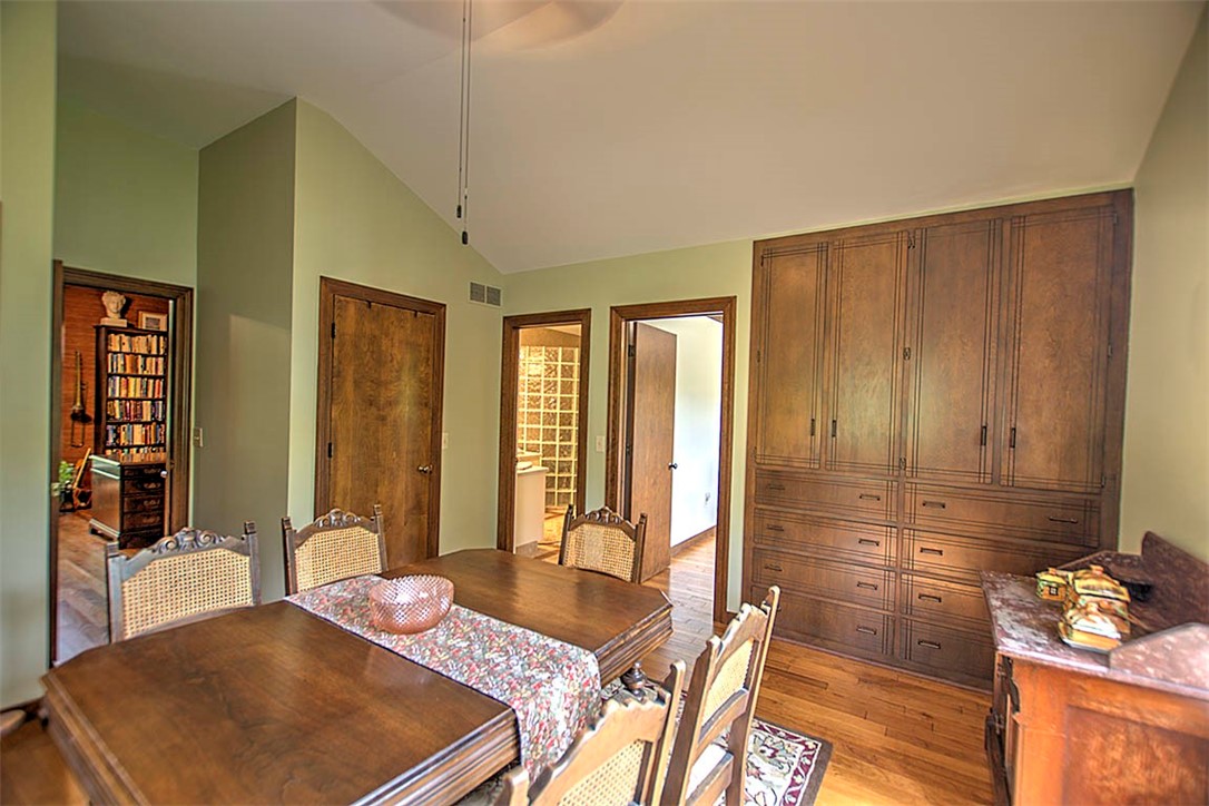 3028 Blackstone Drive Decatur, IL 62522 - Photo 21 of 46 Gallery Image 21
