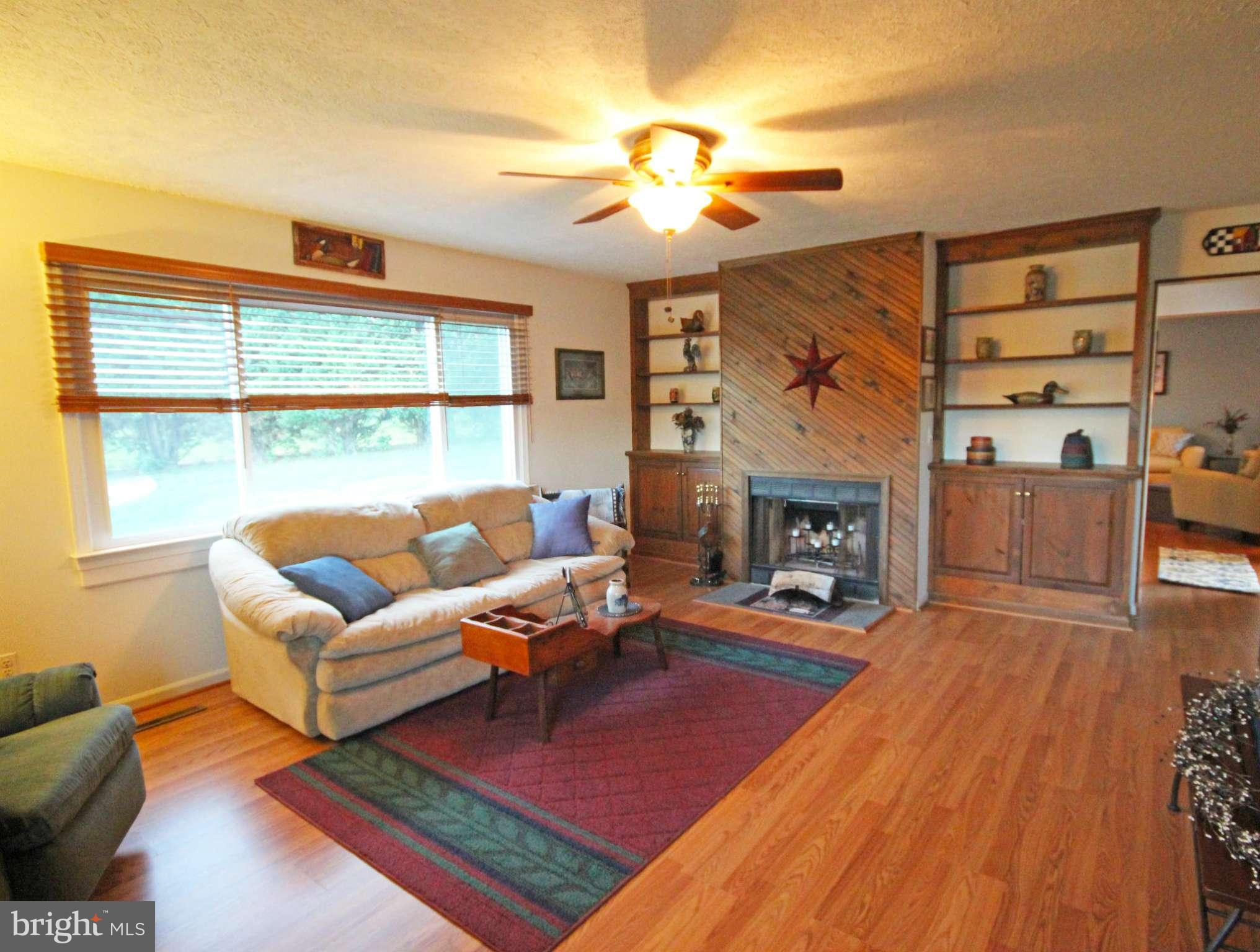 94 Papermill Road Elkton, MD 21921 - Photo 9 of 20 Living Room
