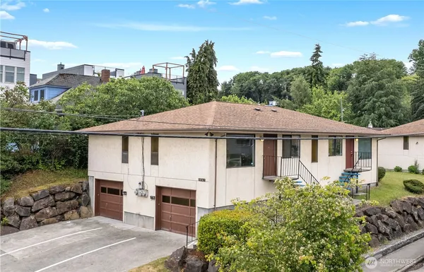 $999,999 | 1701 19th Avenue South, Seattle, WA 98144