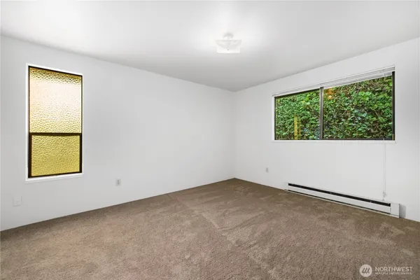 $999,999 | 1701 19th Avenue South, Seattle, WA 98144
