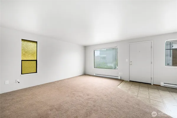$999,999 | 1701 19th Avenue South, Seattle, WA 98144
