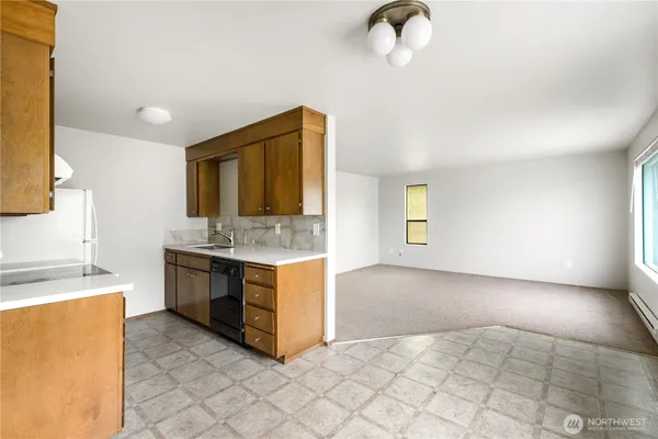 $999,999 | 1701 19th Avenue South, Seattle, WA 98144