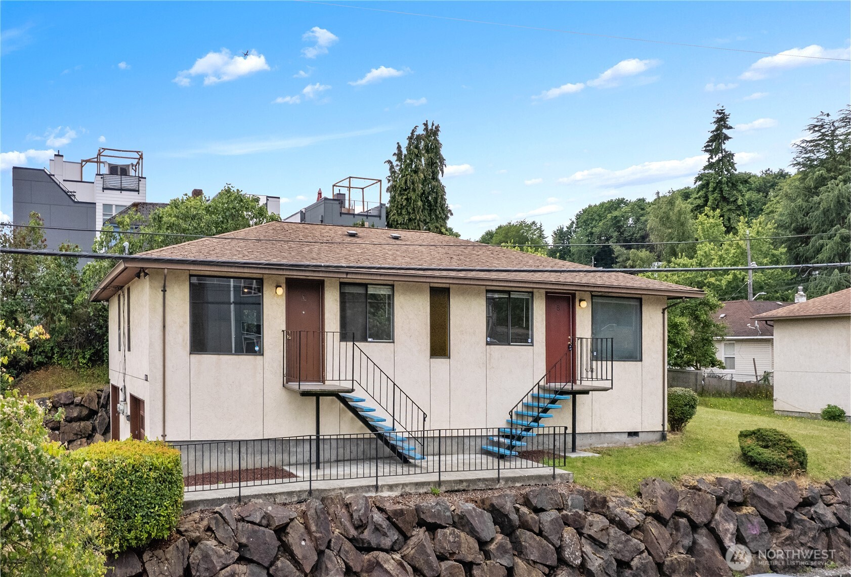 1701 19th Avenue South Seattle, WA 98144 - Photo 2 of 26