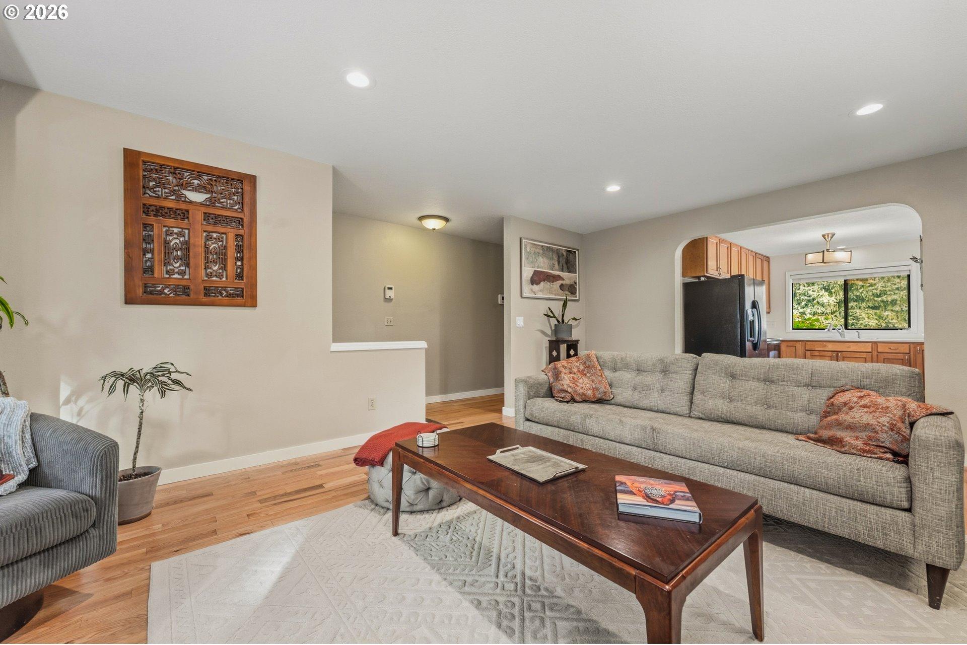 3951 Southwest Canby Street Portland, OR 97219 - Photo 5 of 46 Gallery Image 5