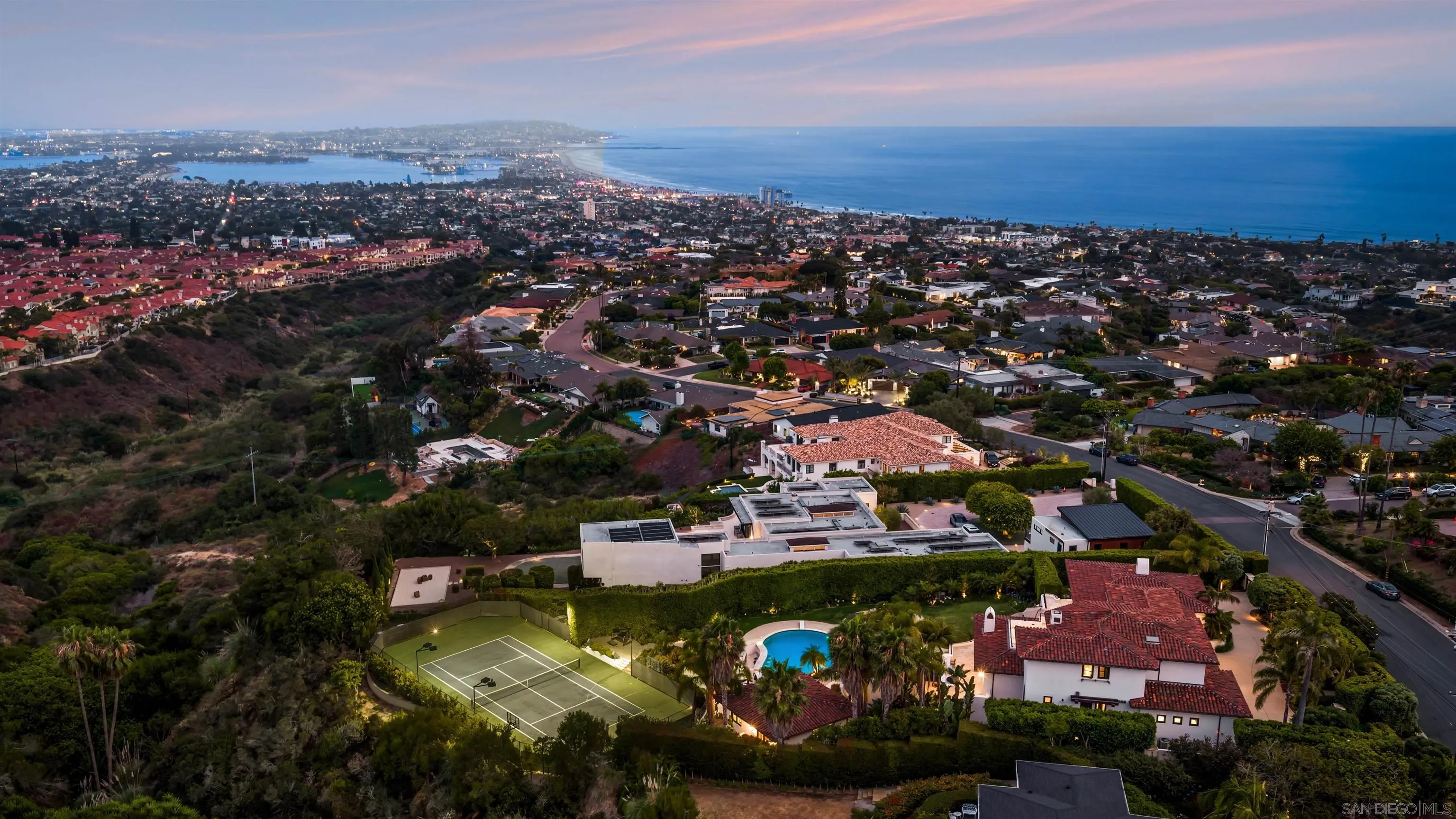 5833 Rutgers Road La Jolla, CA 92037 - Photo 5 of 42