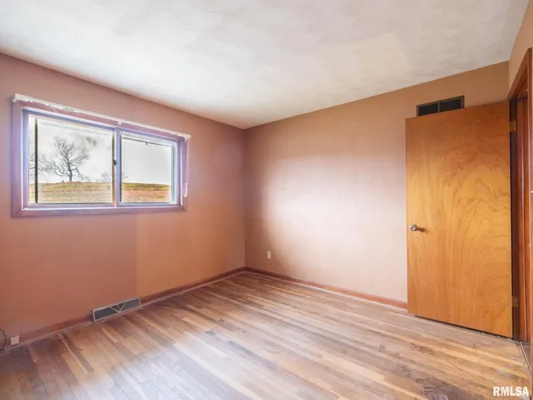 $135,750 | 288 Highway 89, Washburn, IL 61570