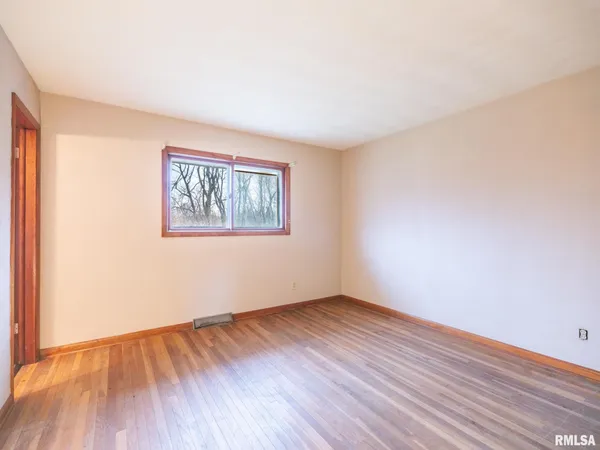 $135,750 | 288 Highway 89, Washburn, IL 61570