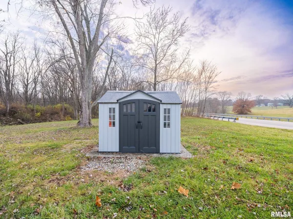$135,750 | 288 Highway 89, Washburn, IL 61570