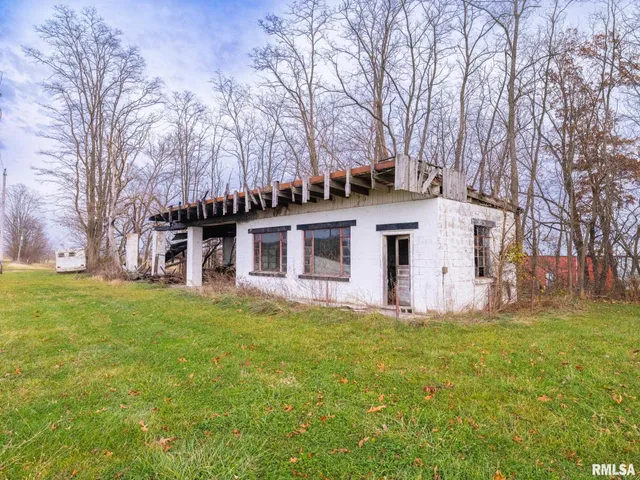 $150,000 | 288 Highway 89, Washburn, IL 61570