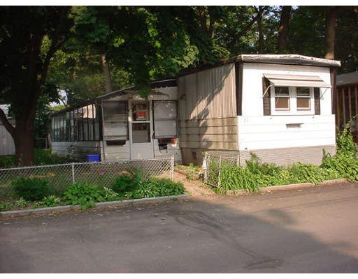 71 Better Way Springfield, MA 01119 - Photo 1 of 1 Gallery Image 1