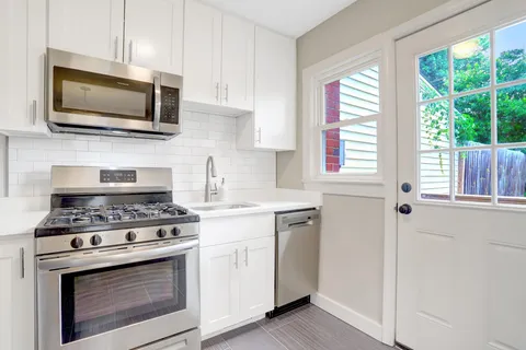 $600,000 | 2139 South Oxford Street, Arlington, VA 22204