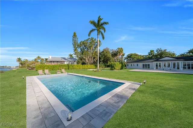 $1,899,000 | 4369 Cypress Lane, Fort Myers, FL 33905
