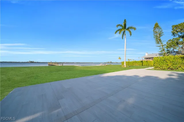 $1,899,000 | 4369 Cypress Lane, Fort Myers, FL 33905