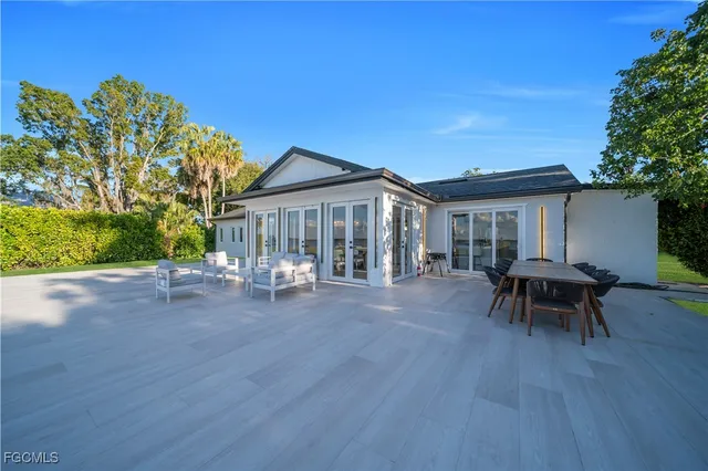 $1,899,000 | 4369 Cypress Lane, Fort Myers, FL 33905