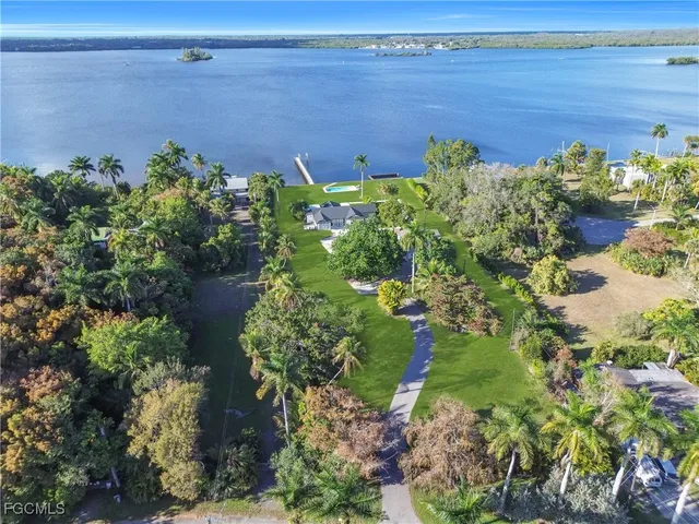 $1,899,000 | 4369 Cypress Lane, Fort Myers, FL 33905