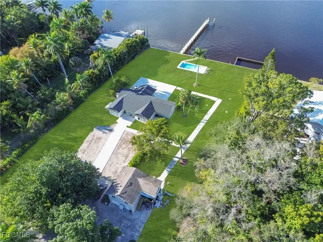 $1,899,000 | 4369 Cypress Lane, Fort Myers, FL 33905
