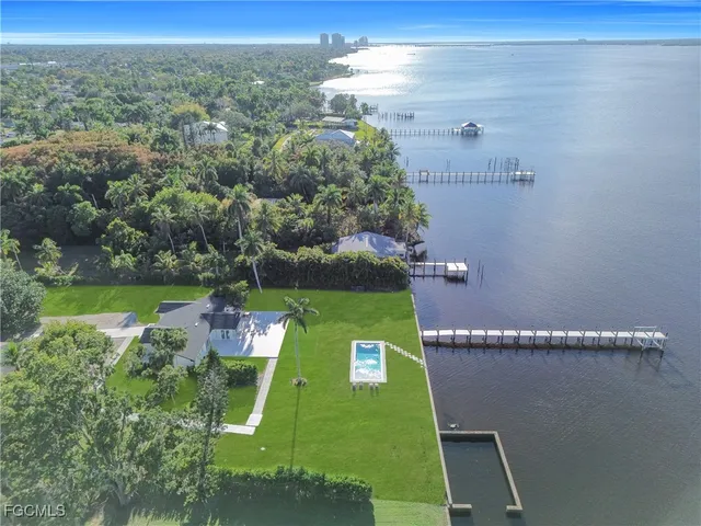 $1,899,000 | 4369 Cypress Lane, Fort Myers, FL 33905