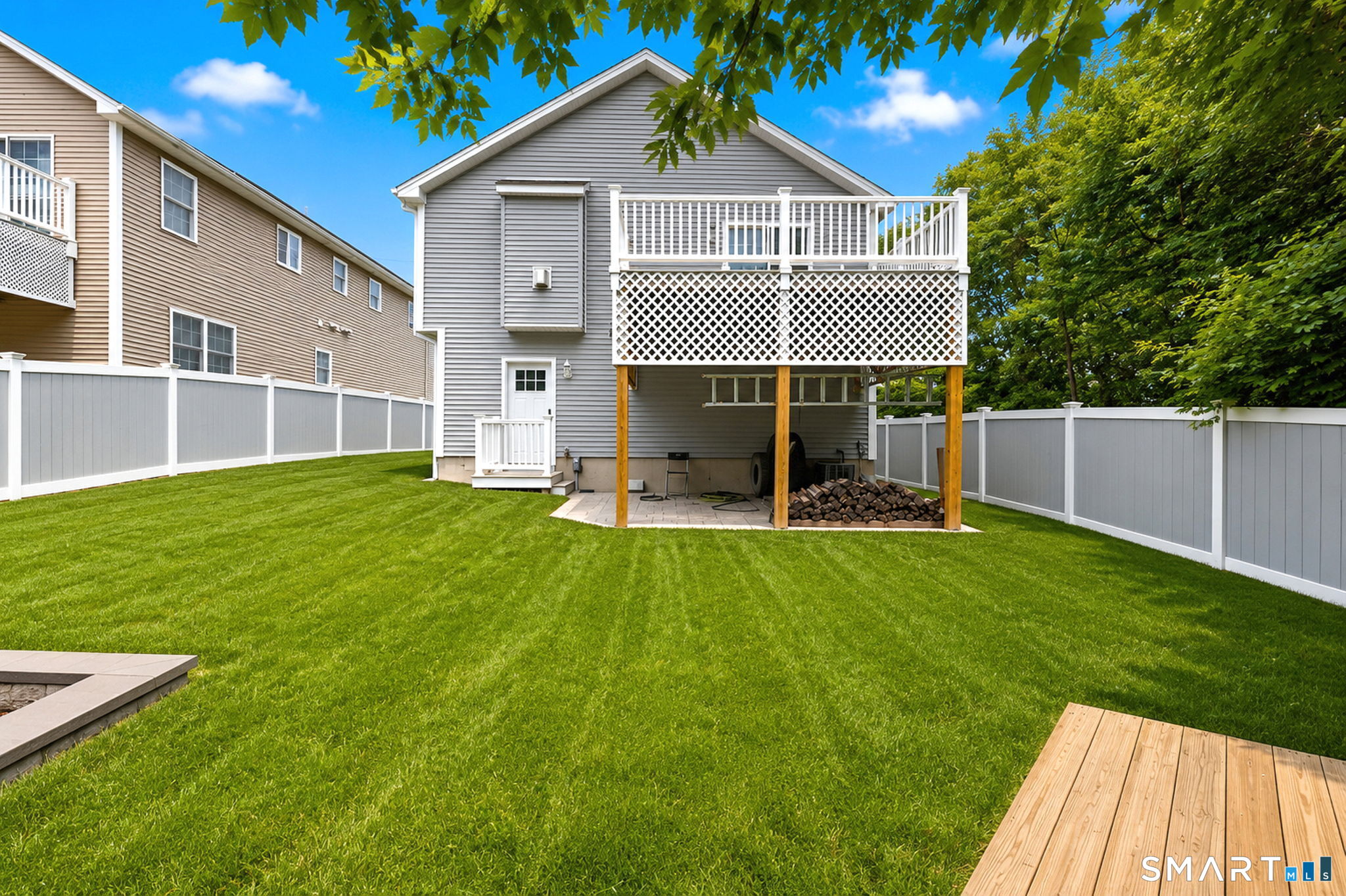 55 Allen Street New Britain, CT 06053 - Photo 4 of 39