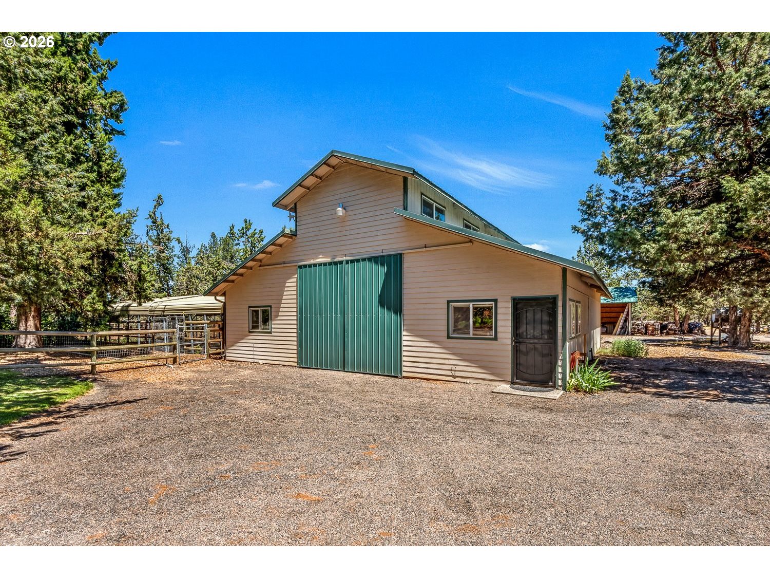 64464 Collins Road Bend, OR 97703 - Photo 24 of 48