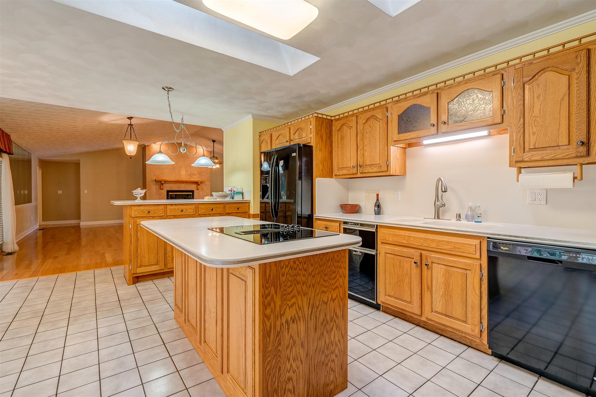 4287 Bonsack Road Northeast Roanoke, VA 24012 - Photo 15 of 38 15-DSC00056-3_57-3_58-3_59-3_60-3
