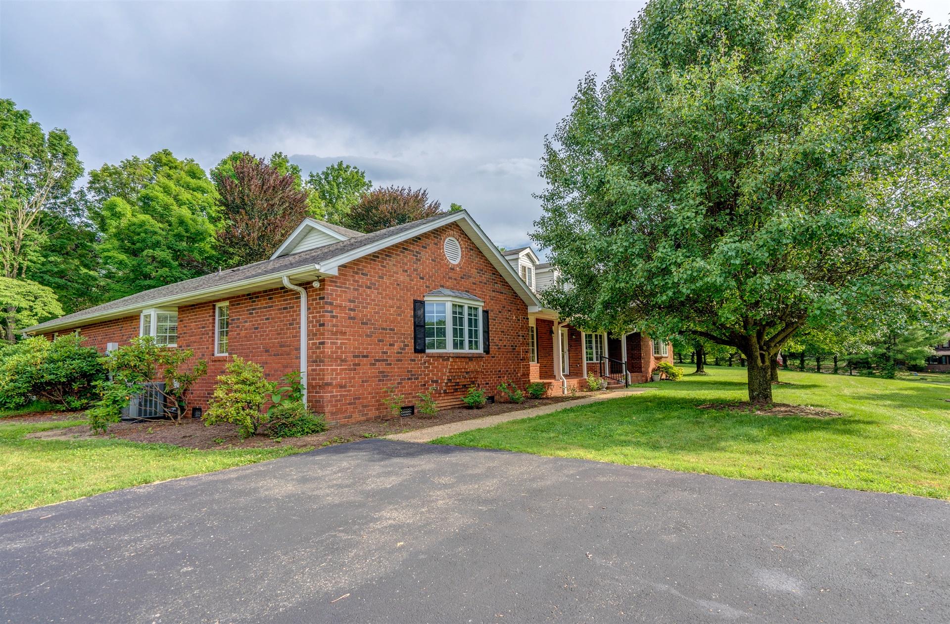 4287 Bonsack Road Northeast Roanoke, VA 24012 - Photo 3 of 38 03-DSC00186-3_87-3_88-3_89-3_90-3