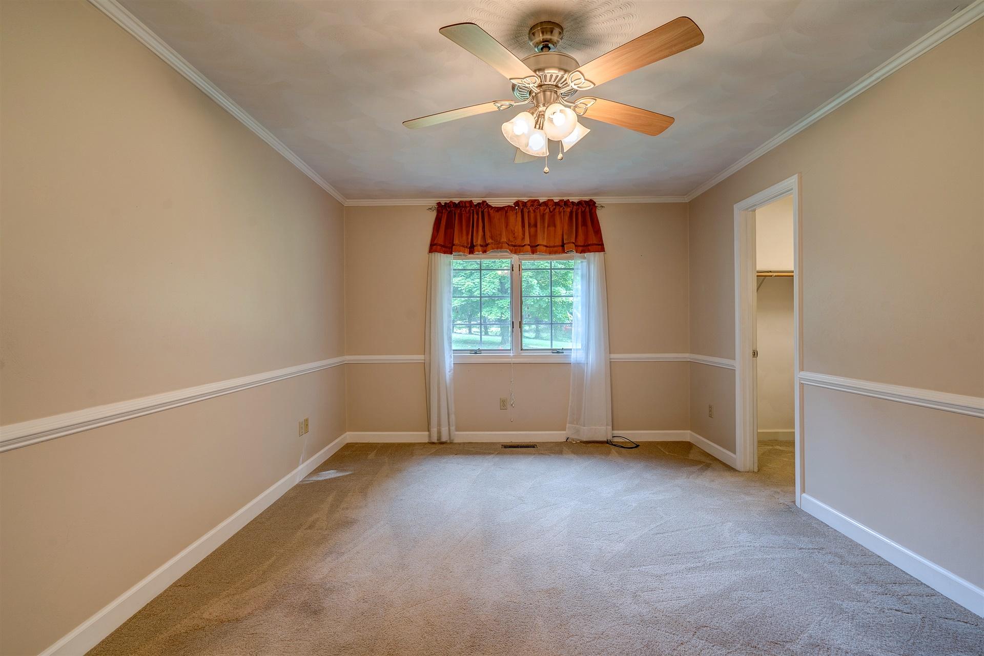 4287 Bonsack Road Northeast Roanoke, VA 24012 - Photo 22 of 38 22-DSC00101-3_2-3_3-3_4-3_5-3