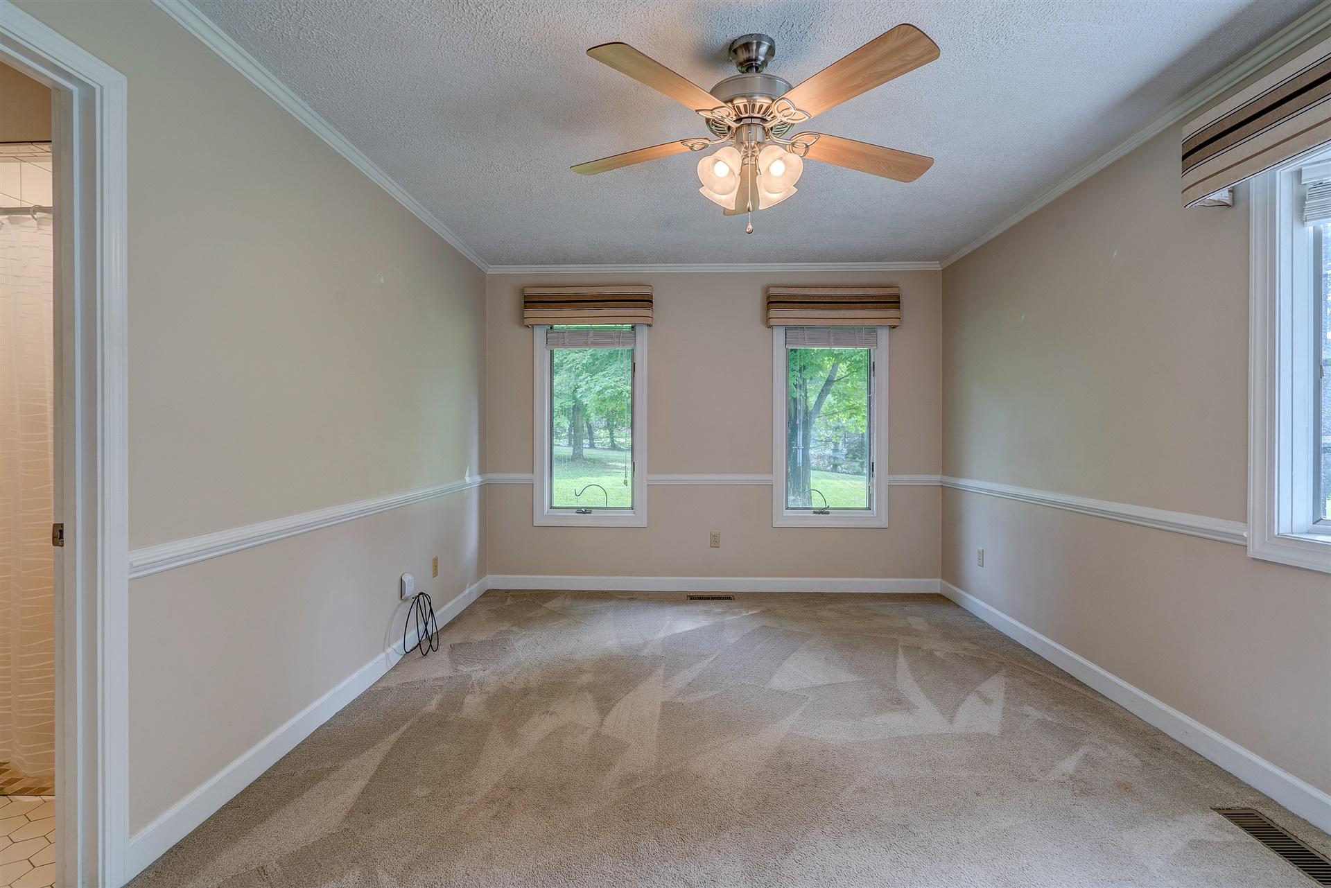 4287 Bonsack Road Northeast Roanoke, VA 24012 - Photo 24 of 38 24-DSC00111-3_2-3_3-3_4-3_5-3