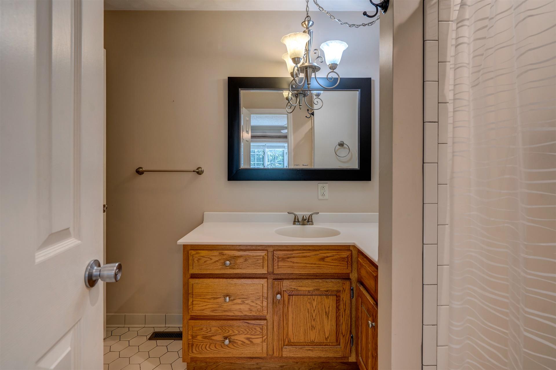 4287 Bonsack Road Northeast Roanoke, VA 24012 - Photo 25 of 38 25-DSC00116-3_17-3_18-3_19-3_20-3