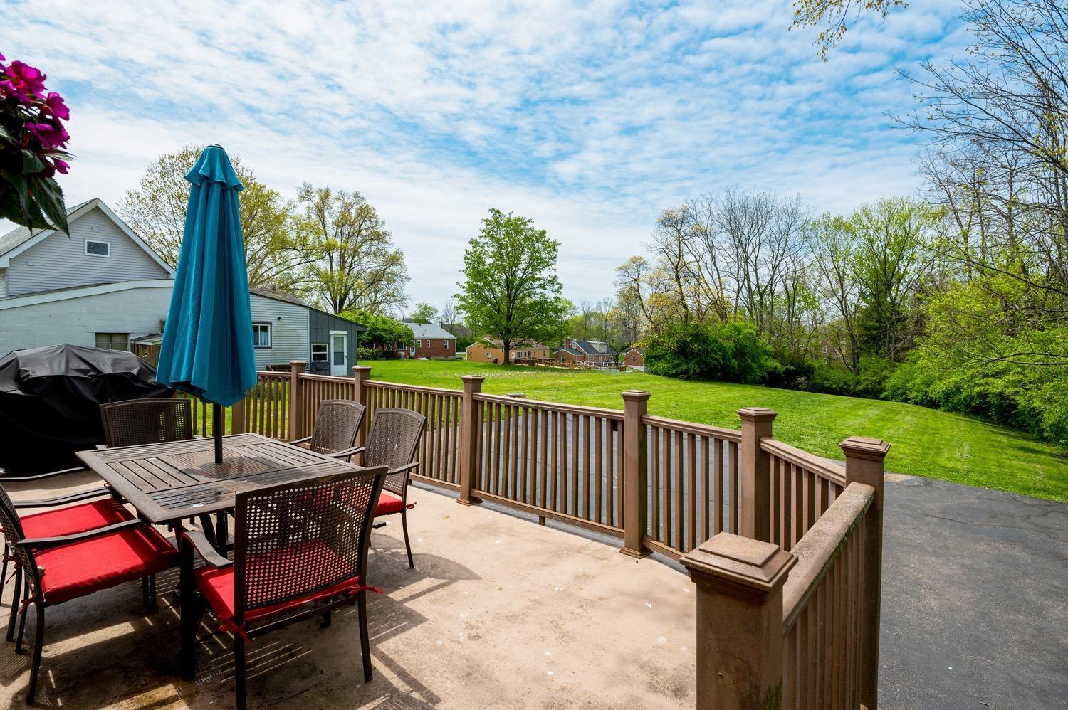 1763 Ebenezer Road Cincinnati, OH 45233 - Photo 3 of 37
