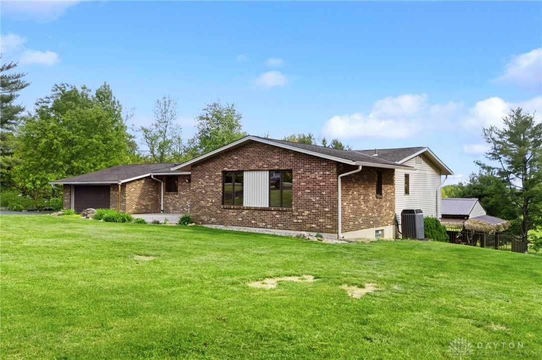1569 Kirby Road Lebanon, OH 45036 - Photo 4 of 48