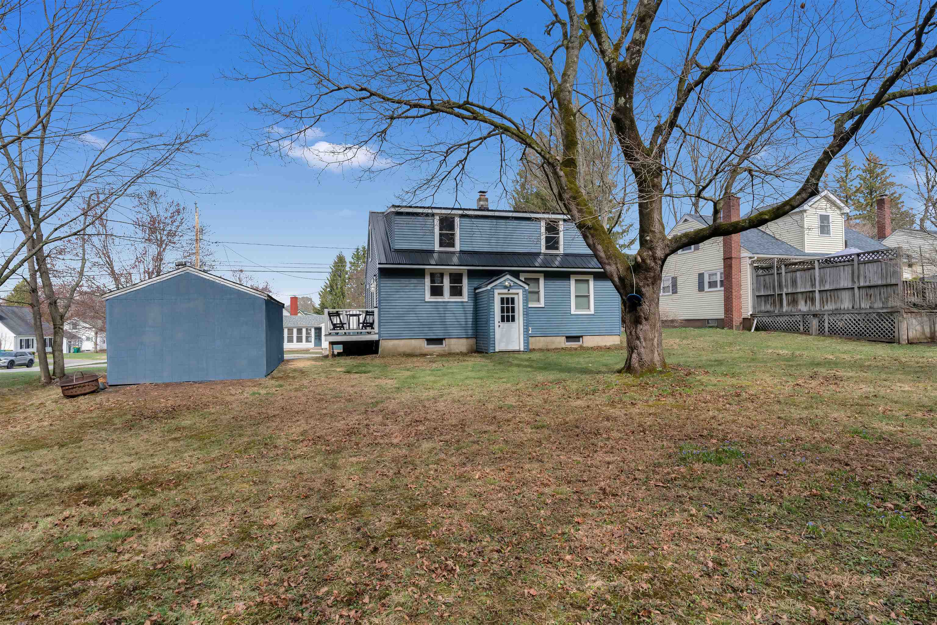 57 Franklin Street Rochester, NH 03867 - Photo 2 of 37