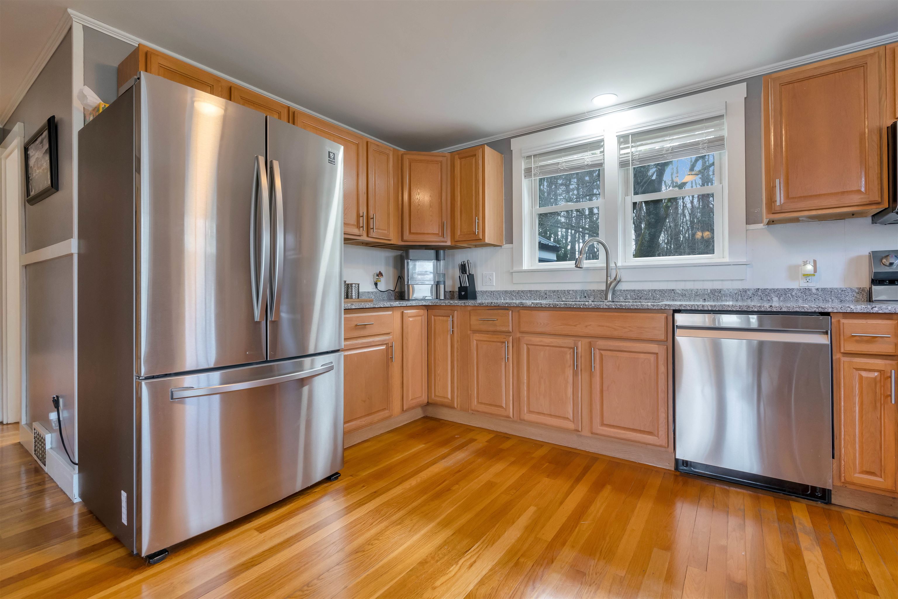 57 Franklin Street Rochester, NH 03867 - Photo 7 of 37