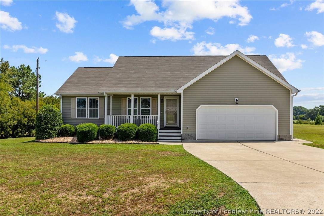 21 Hunters Point Court Angier, NC 27501 - Photo 1 of 39 Gallery Image 1