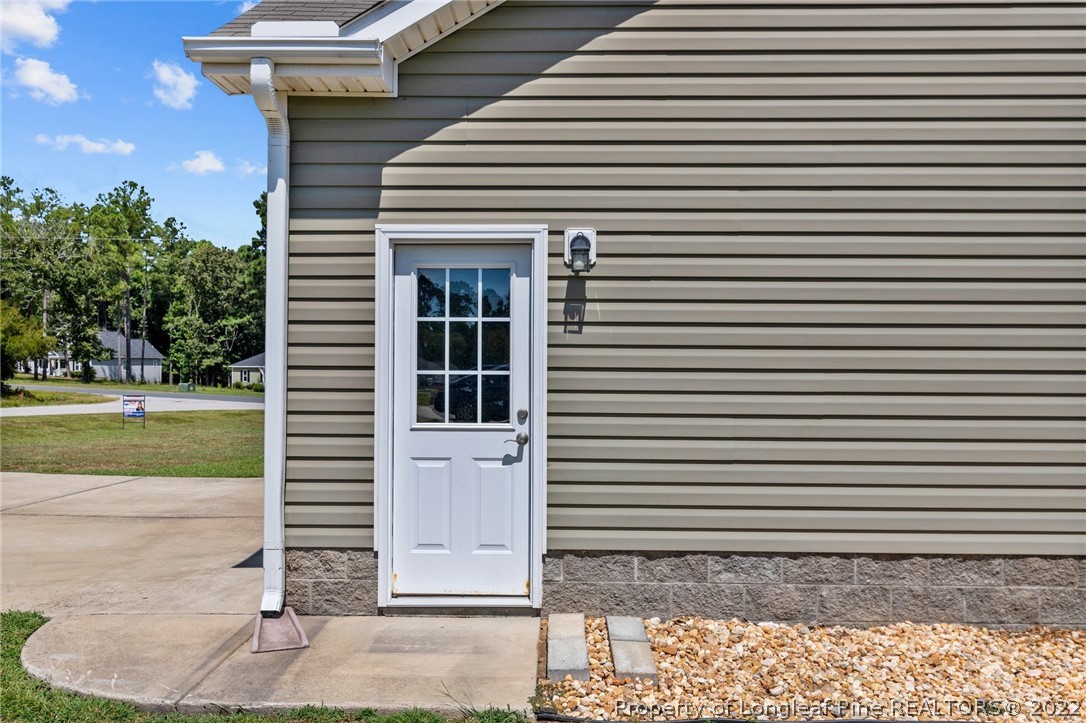21 Hunters Point Court Angier, NC 27501 - Photo 15 of 39 Gallery Image 15