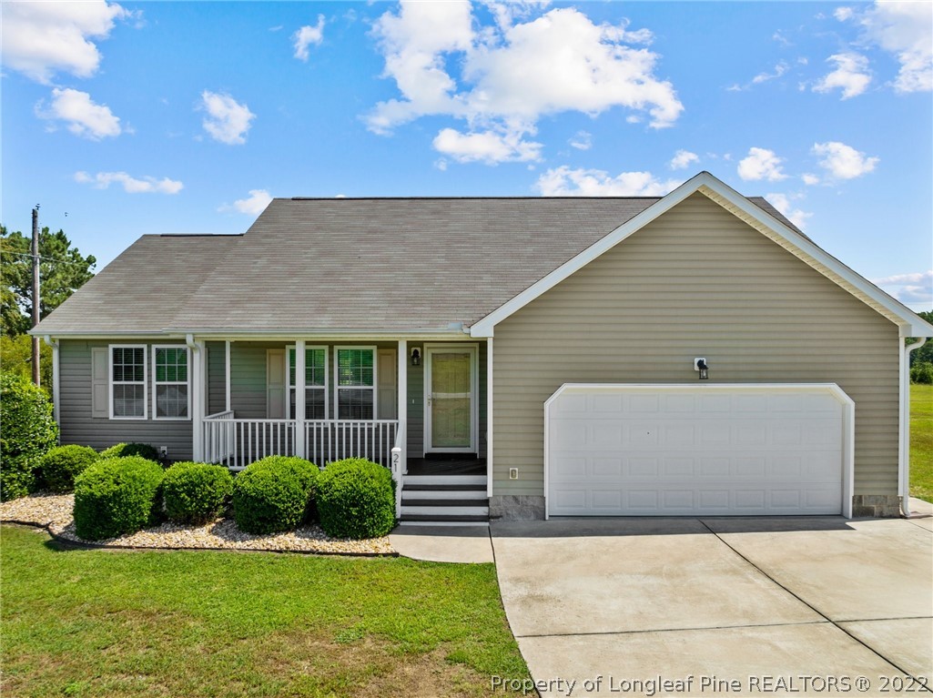 21 Hunters Point Court Angier, NC 27501 - Photo 2 of 39 Gallery Image 2
