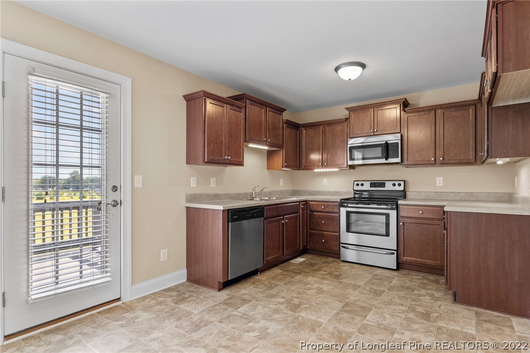 21 Hunters Point Court Angier, NC 27501 - Photo 24 of 39 Gallery Image 24