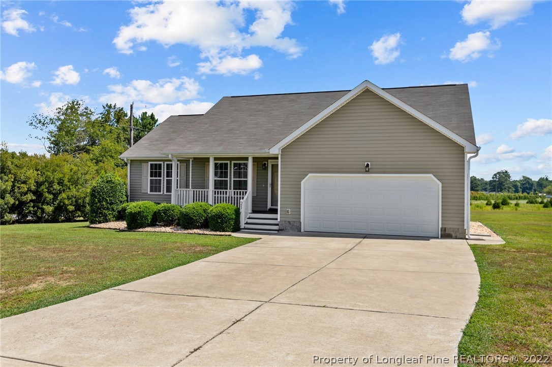 21 Hunters Point Court Angier, NC 27501 - Photo 3 of 39 Gallery Image 3