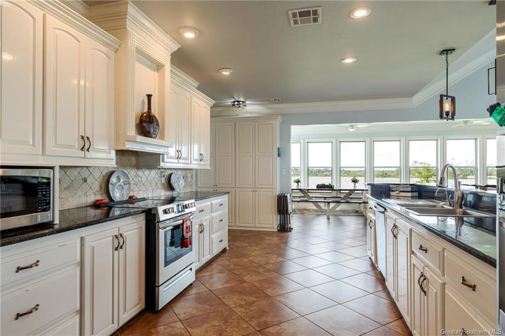 24 A River Road Lake Charles, LA 70601 - Photo 6 of 24