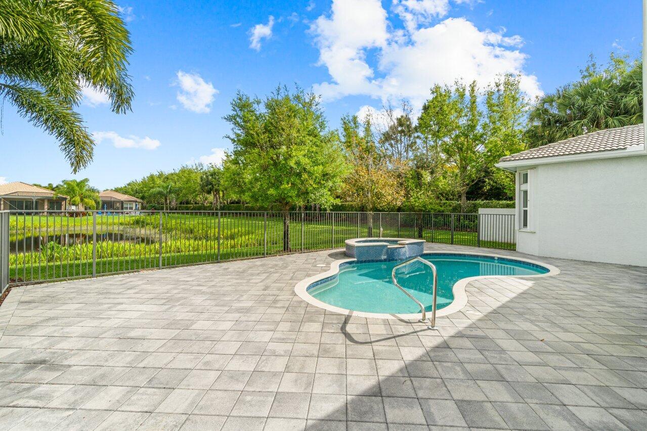9039 Ribbons Ridge Point Boynton Beach, FL 33473 - Photo 29 of 51 Patio/Pool