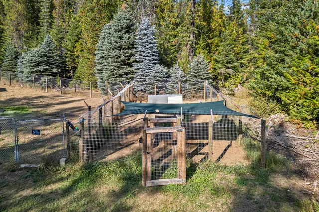 $339,500 | 461 Beaver Creek Lane, Metaline Falls, WA 99153