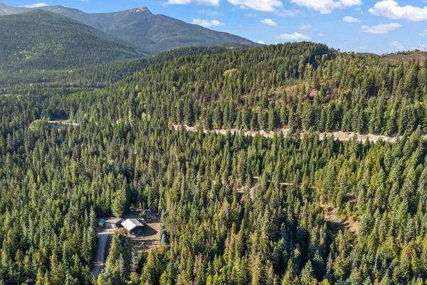 $339,500 | 461 Beaver Creek Lane, Metaline Falls, WA 99153