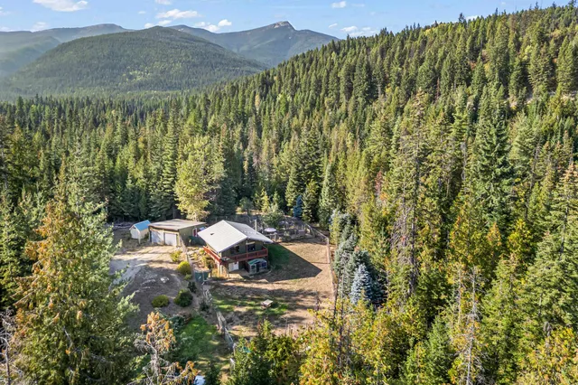 $339,500 | 461 Beaver Creek Lane, Metaline Falls, WA 99153