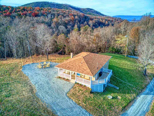 $475,000 | 220 View Mountain Road, Stanley, VA 22851