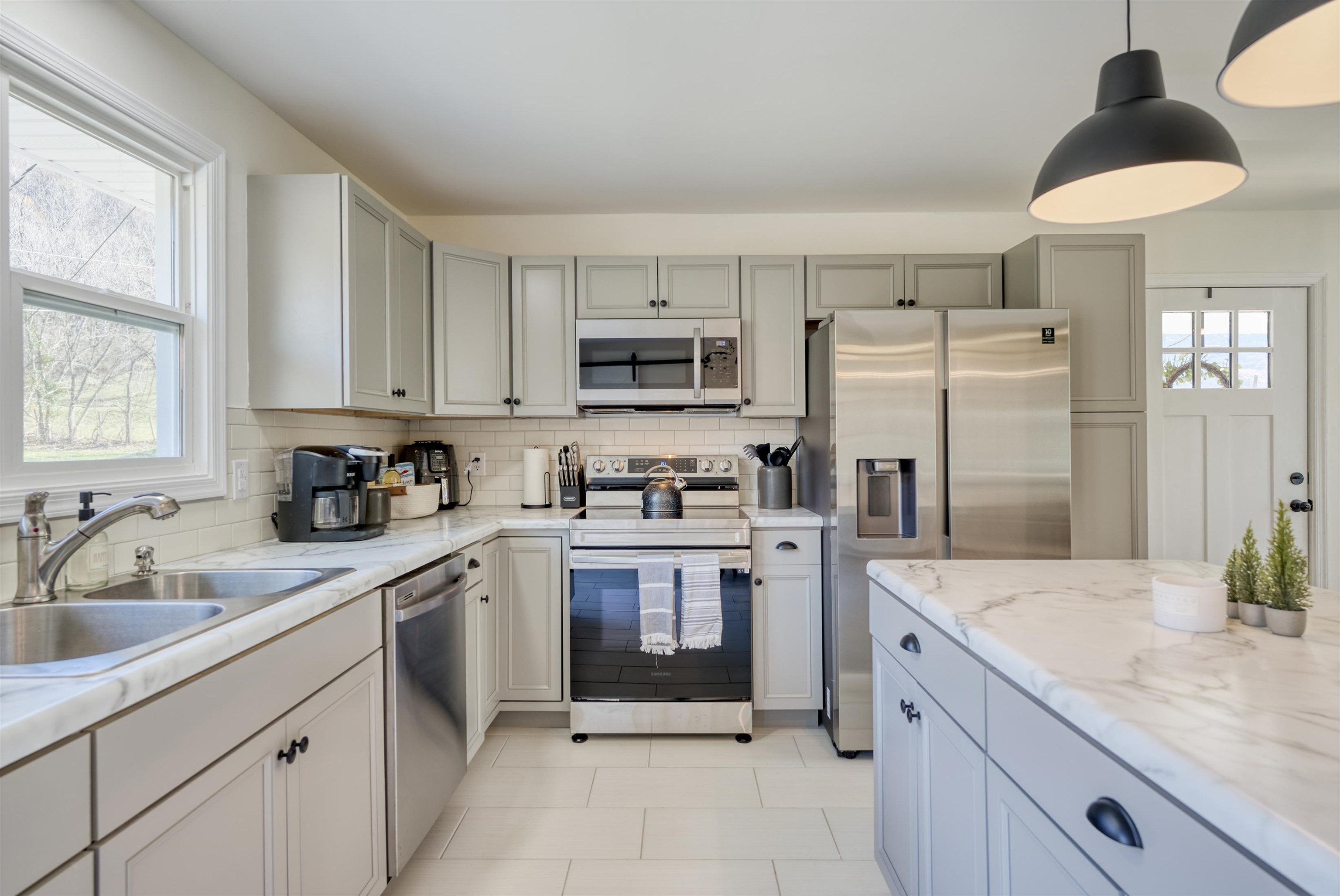 220 View Mountain Road Stanley, VA 22851 - Photo 11 of 40