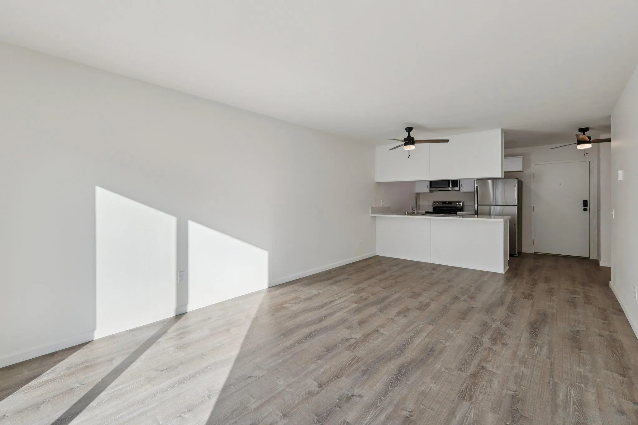 8034 Linda Vista Road, Unit 1S San Diego, CA 92111 - Photo 2 of 34