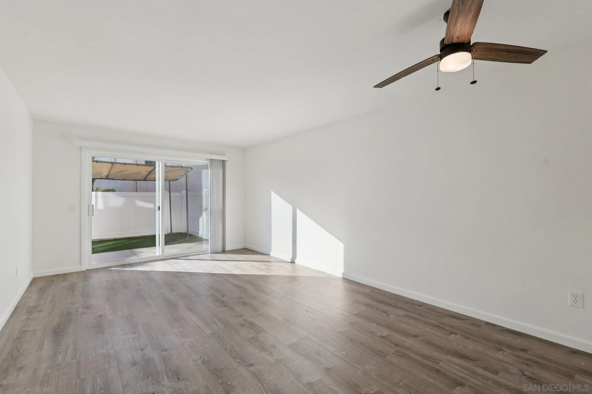 8034 Linda Vista Road, Unit 1S San Diego, CA 92111 - Photo 5 of 34